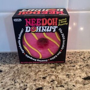 Needoh Dohnut Switch & Swap Frosting Pink Toy Donut by